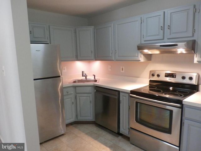 36 ERASER RD, Moorestown, NJ 08057