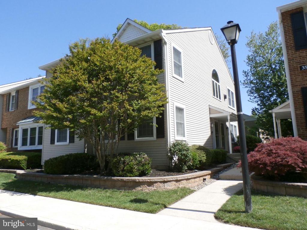 36 ERASER RD, Moorestown, NJ 08057
