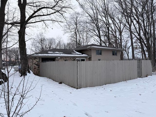 4344 N Lakeshore Drive, Crown Point, IN 46307
