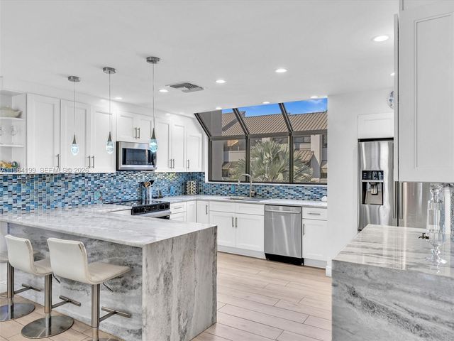 15 Port Side Dr 15C, Fort Lauderdale, FL 33316