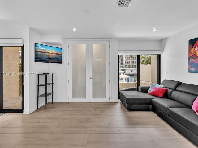 15 Port Side Dr 15C, Fort Lauderdale, FL 33316