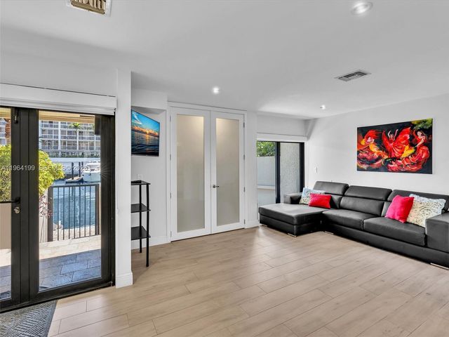 15 Port Side Dr 15C, Fort Lauderdale, FL 33316