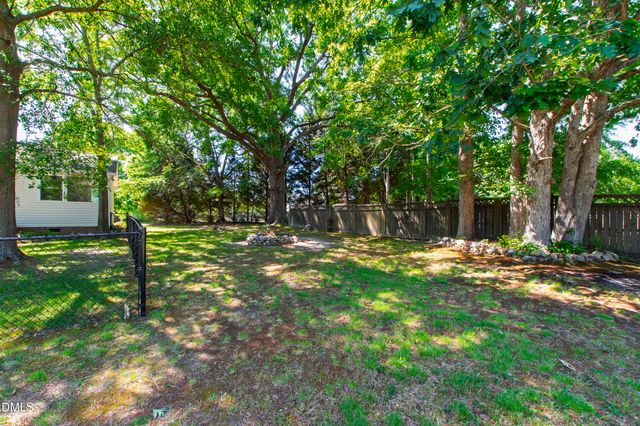 200 Bradford Ridge Drive, Youngsville, NC 27596