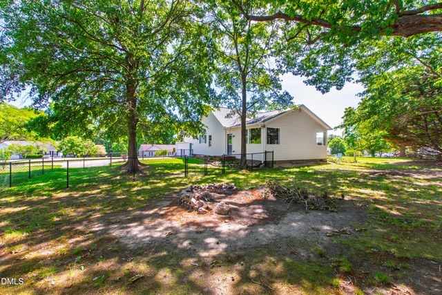 200 Bradford Ridge Drive, Youngsville, NC 27596