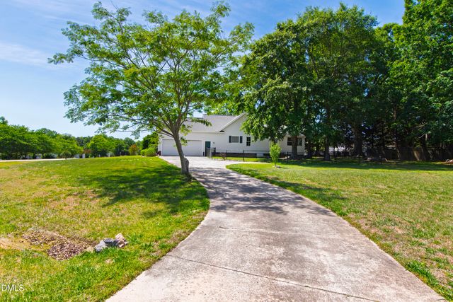 200 Bradford Ridge Drive, Youngsville, NC 27596