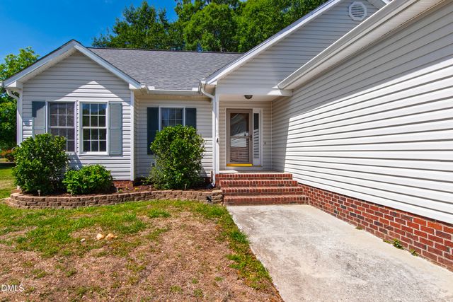 200 Bradford Ridge Drive, Youngsville, NC 27596