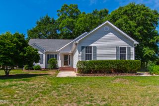 200 Bradford Ridge Drive, Youngsville, NC 27596
