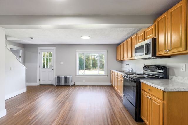 231 Millbury St, Auburn, MA 01501