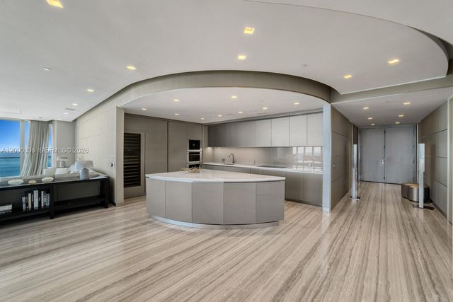 18975 Collins Avenue 4800, Sunny Isles Beach, FL 33160