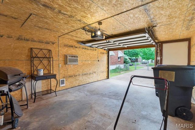 7137 Marwinette Avenue, St Louis, MO 63116