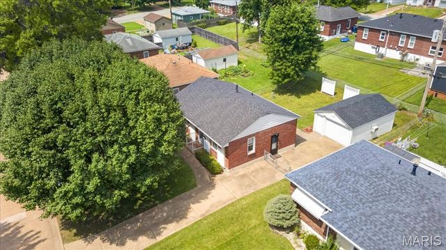 7137 Marwinette Avenue, St Louis, MO 63116