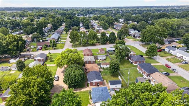 7137 Marwinette Avenue, St Louis, MO 63116