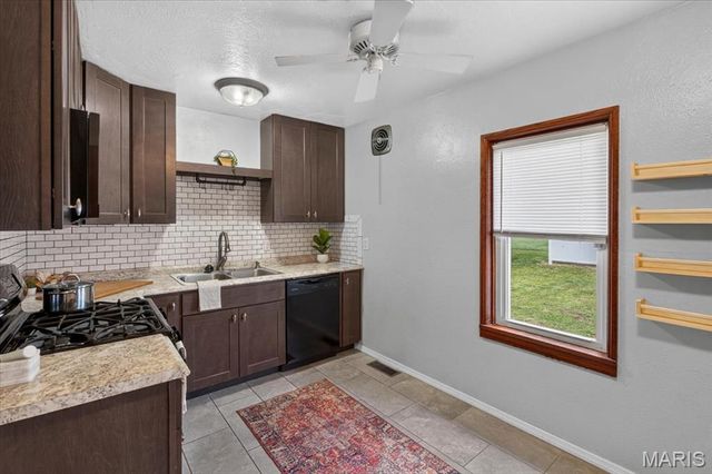 7137 Marwinette Avenue, St Louis, MO 63116
