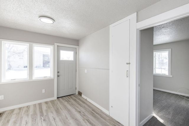 1548 3rd Avenue N, Fargo, ND 58102