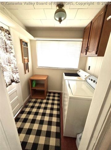 333 17th Street, Dunbar, WV 25064