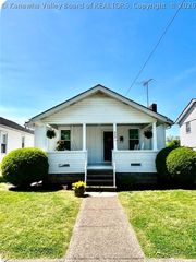 333 17th Street, Dunbar, WV 25064