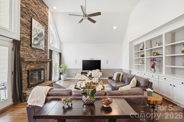 1231 Over Stream Lane, Matthews, NC 28105