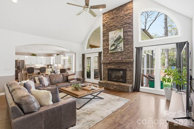 1231 Over Stream Lane, Matthews, NC 28105