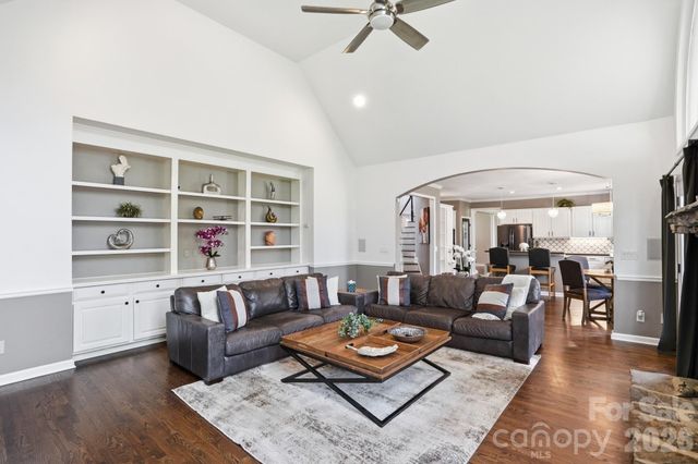 1231 Over Stream Lane, Matthews, NC 28105