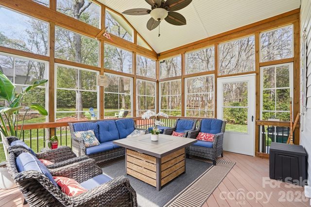 1231 Over Stream Lane, Matthews, NC 28105