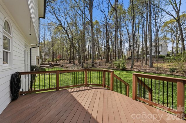 1231 Over Stream Lane, Matthews, NC 28105