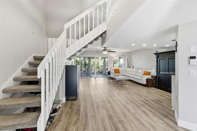 475 WOODS LANDING TRAIL, Oldsmar, FL 34677