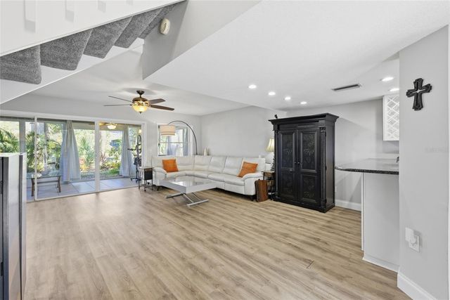 475 WOODS LANDING TRAIL, Oldsmar, FL 34677