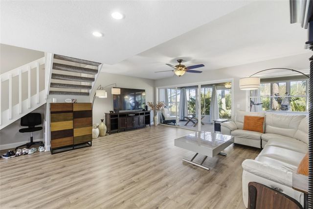 475 WOODS LANDING TRAIL, Oldsmar, FL 34677