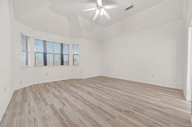 14914 W Bend Dr, Houston, TX 77082