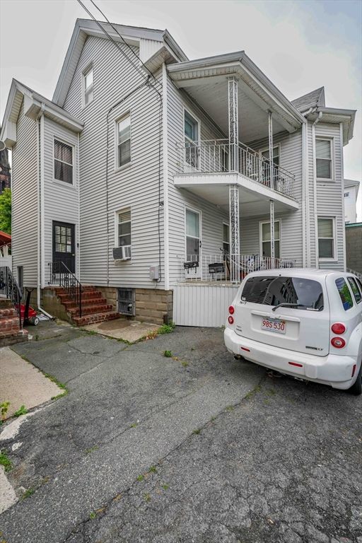 49 Nye St, New Bedford, MA 02746
