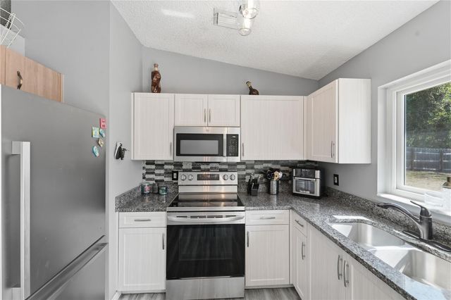 215 WALNUT AVENUE, Orange City, FL 32763