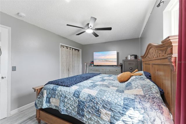 215 WALNUT AVENUE, Orange City, FL 32763