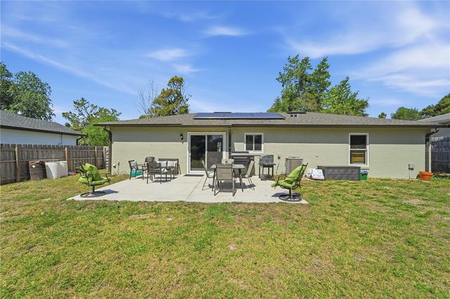 215 WALNUT AVENUE, Orange City, FL 32763