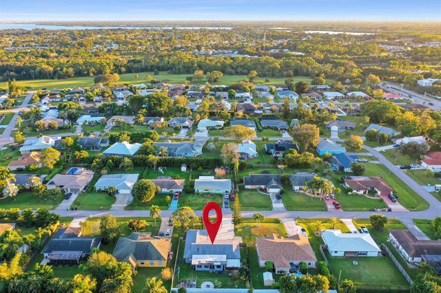 1149 SE Menores Avenue, Port St. Lucie, FL 34952