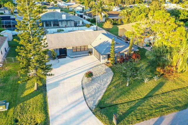 1149 SE Menores Avenue, Port St. Lucie, FL 34952