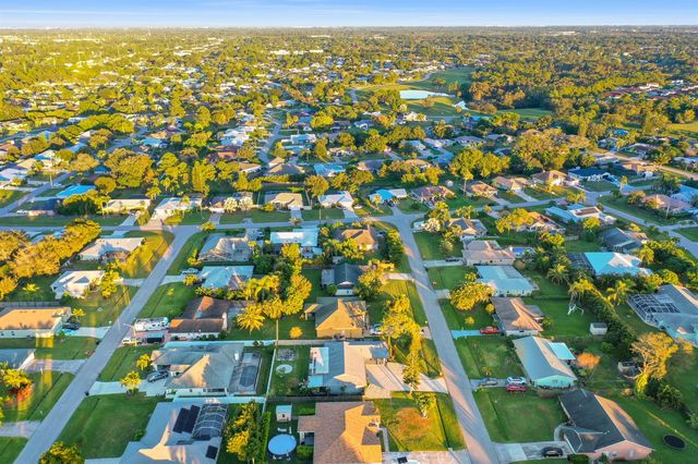 1149 SE Menores Avenue, Port St. Lucie, FL 34952
