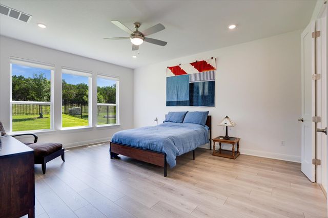 916 Pear Tree LN, Austin, TX 78737