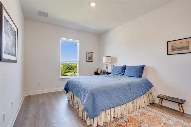 916 Pear Tree LN, Austin, TX 78737