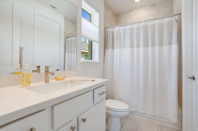 916 Pear Tree LN, Austin, TX 78737