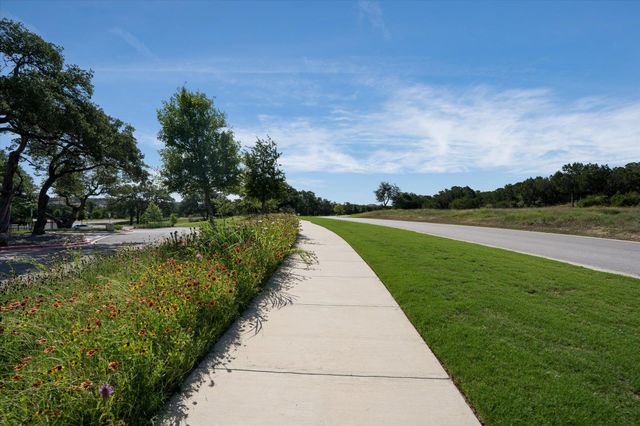 916 Pear Tree LN, Austin, TX 78737