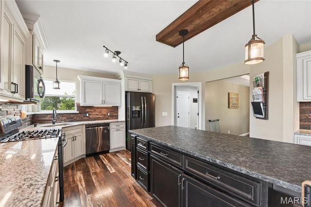 106 Andrea Court, Foristell, MO 63348