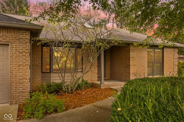 1141 Pintail Court, Columbus, IN 47201