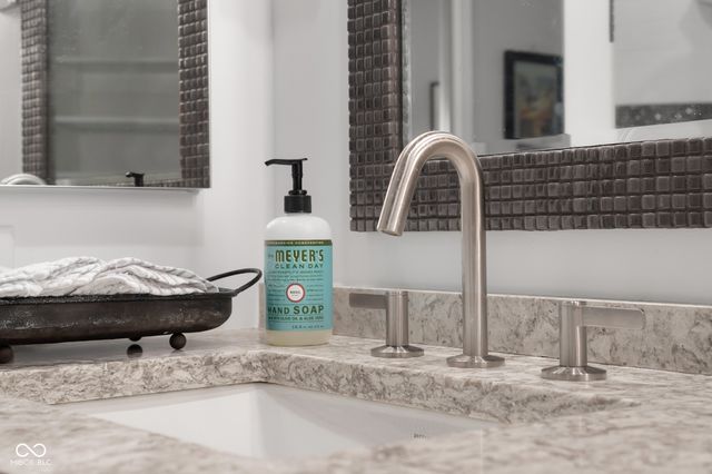 1141 Pintail Court, Columbus, IN 47201