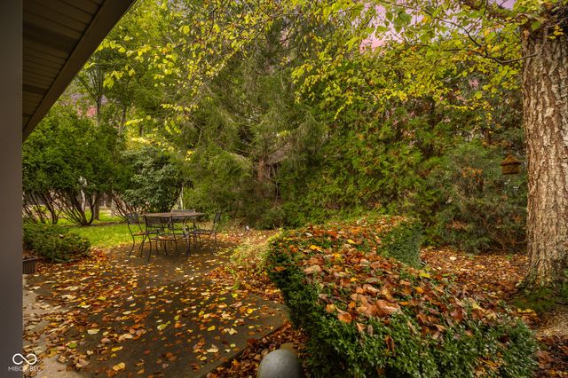 1141 Pintail Court, Columbus, IN 47201
