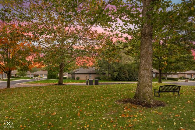 1141 Pintail Court, Columbus, IN 47201