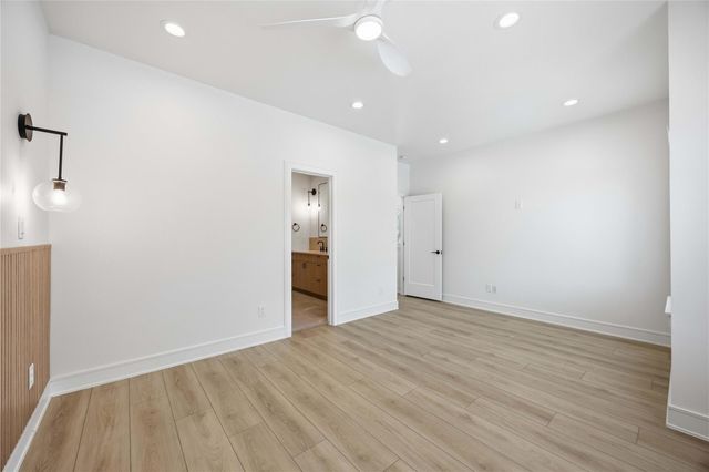 8019 Grandview Street B, Houston, TX 77051