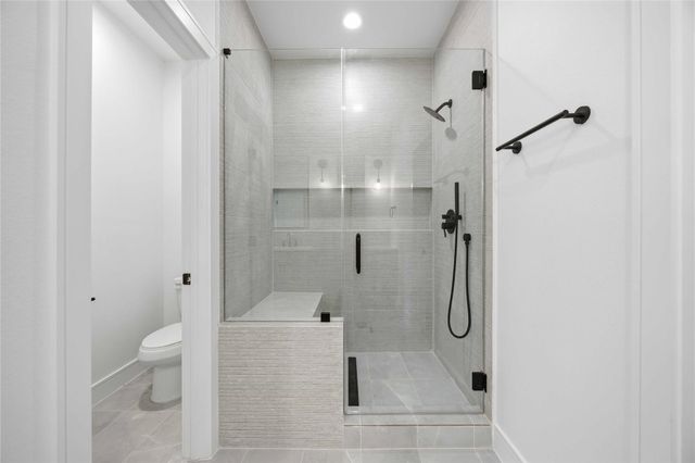8019 Grandview Street B, Houston, TX 77051