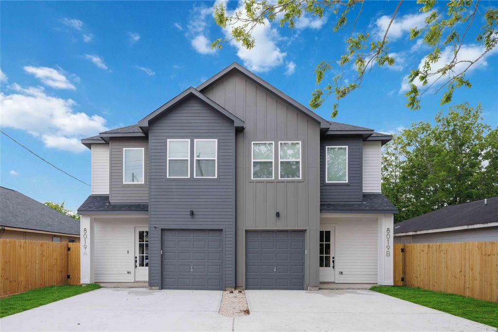 8019 Grandview Street B, Houston, TX 77051