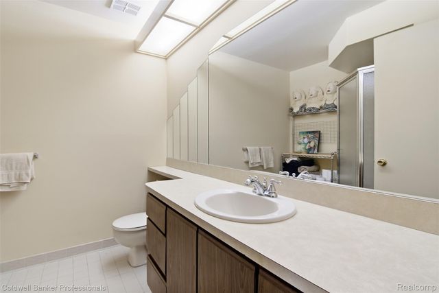 6821 Kindling Court, West Bloomfield Charter Township, MI 48322