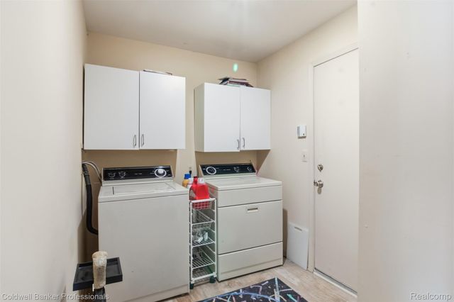 6821 Kindling Court, West Bloomfield Charter Township, MI 48322